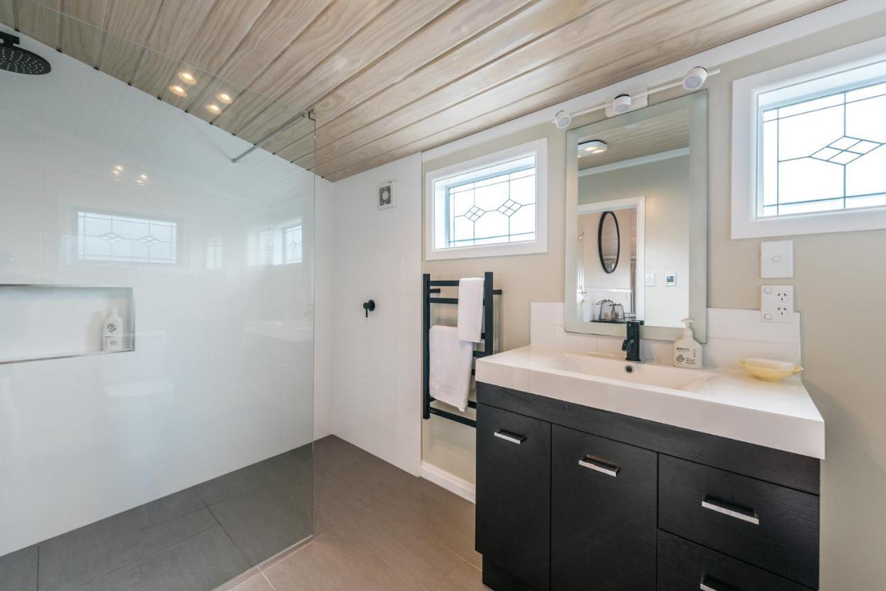Pohutukawa Cottage, Waiheke Island Surfdale المظهر الخارجي الصورة
